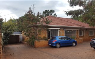 3 Bedroom House in Emmarentia
