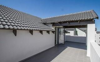 2 Bedroom Apartment in Dainfern