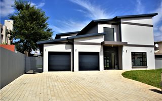 4 Bedroom House in Newmark Estate