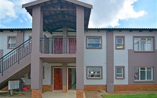 2 Bedroom Apartment in Protea Glen