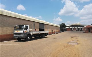Commercial space in Waltloo