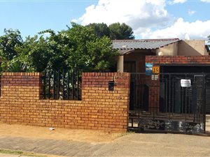 3 Bed House in Eldorado Park