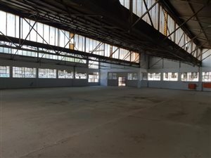 1098 m² Industrial space in Benrose