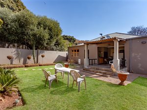 11 Bed House in Westdene