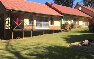 5 Bedroom House in Lynnwood Glen