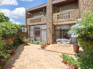 3 Bedroom Townhouse in Bedford Park