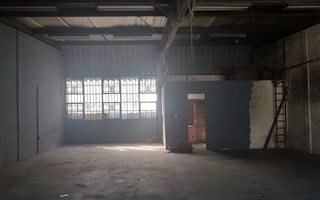 148 m² Industrial space in Phoenix