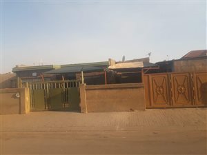 1 Bed House in Tembisa