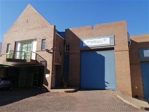 440 m² Industrial space in Meadowdale
