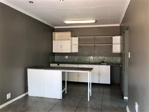 1 Bed Garden Cottage in Primrose
