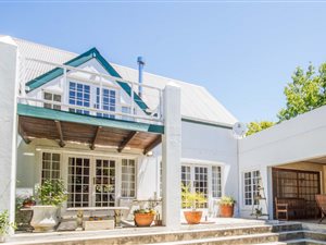 4 Bed House in Anesta