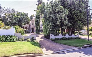 5 Bedroom House in Panorama