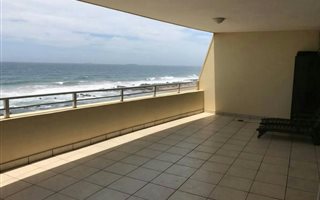 3 Bedroom Apartment in Umdloti Beach