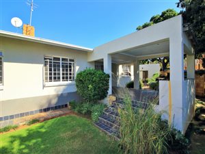 5 Bed House in Sandringham