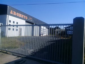 365 m² Industrial space in Mandini