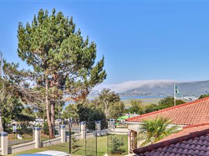2 Bed Apartment in Old Place