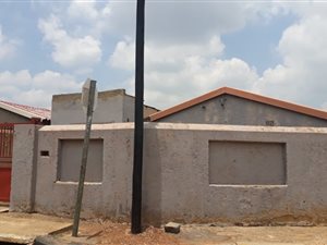 2 Bed House in Mapetla