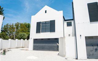3 Bedroom Duplex in Steynsrust