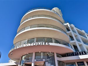 3 Bed Apartment in Beachroad