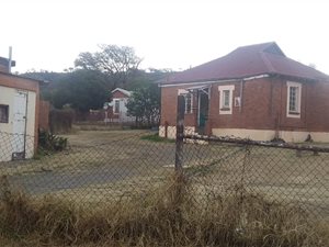 3 Bed House in Egerton