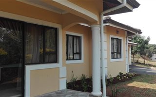 5 Bedroom House in Crestholme