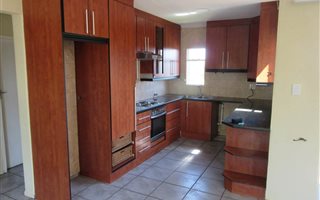 2 Bedroom Townhouse in Bonaero Park