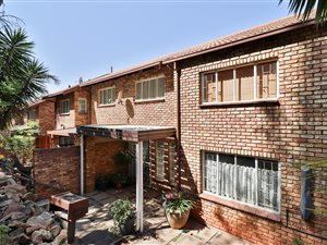 4 Bed Duplex in Brummeria