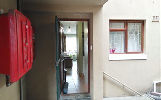 2 Bedroom Apartment in Grassy Park