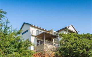 4 Bedroom House in Simbithi Estate