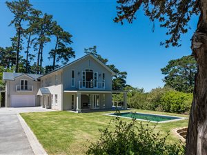 5 Bed House in Constantia