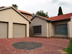 4 Bed House in Norkem Park