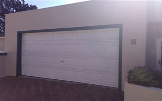 2 Bedroom Apartment in Somerset Park