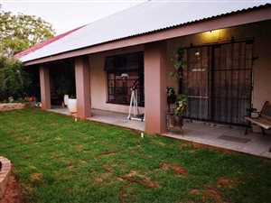 4 Bedroom House in De Beers