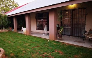 4 Bedroom House in De Beers