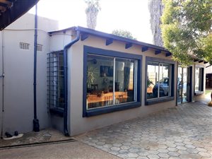 5 Bed House in Eloffsdal