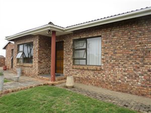 3 Bed House in Riversbend