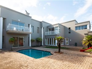 4 Bed House in Seaview
