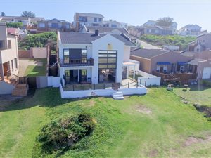 5 Bed House in Seaview