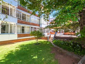 2 Bed Apartment in Illovo