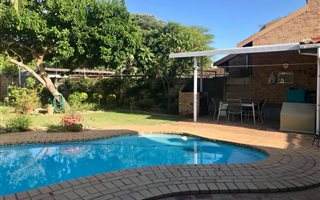 3 Bedroom Duet in Birdswood