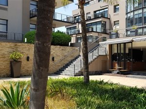 298 m² Office Space in Sandhurst