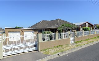 4 Bedroom House in Lansdowne