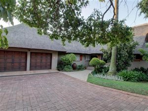 4 Bed House in Waterkloof Glen