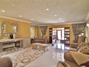 3 Bed House in Brackendowns