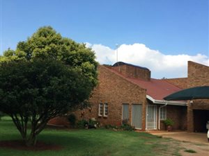 8567 m² Smallholding in Nortons Home Estate