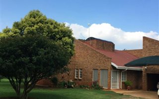 8567 m² Smallholding in Nortons Home Estate