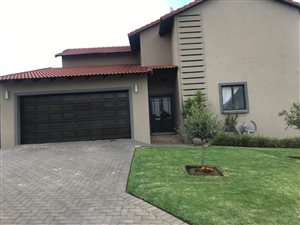 4 Bed House in Leeuwenhof Estate