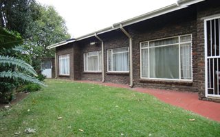 4 Bedroom House in Aviary Hill