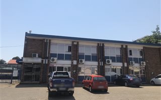 3000 m² Industrial space in Wilbart