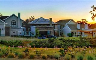 703 m² Land available in Parel Vallei